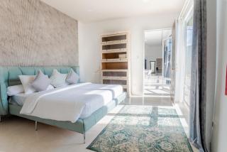 Rocka Villas Maenam - 8