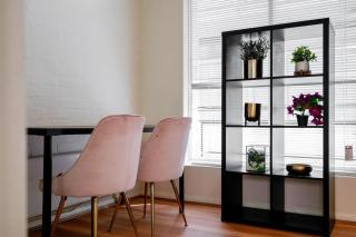 The Perfect St Kilda Summer Base Next to Beach - 8