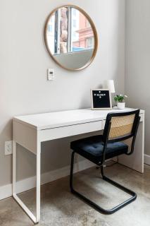 CozySuites Modern 1BR OTR District #02 - 4