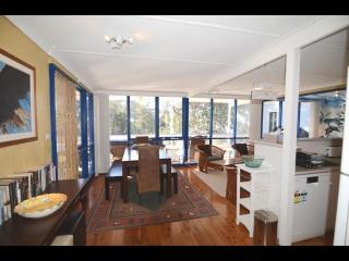 Shelleys - Pet Friendly - Short Walk to Beach - 7