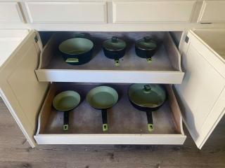 Near Downtown- Kitchen-washerdryer-parking - 5