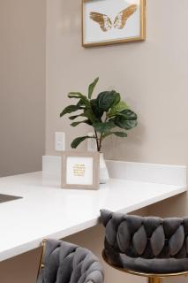 2BR Indy Gem - 7
