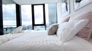 Luxury apartment & free parking - 2