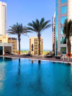 Apartment in Dubai Marina with Sea View & Balcony & Pool - 9