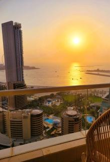 Apartment in Dubai Marina with Sea View & Balcony & Pool - 7