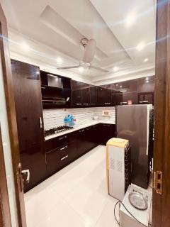 Hill Town Executive Apartments - 7