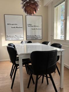 Santa's Holiday Home - Spacious apartment - Private sauna - Free parking & Wi-Fi - Near to SCV - 6