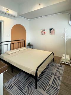 The Haven Modern 2 Bedroom Loft - 7