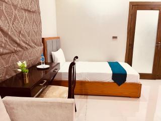 Islamabad Apartment Ground Floor - 7