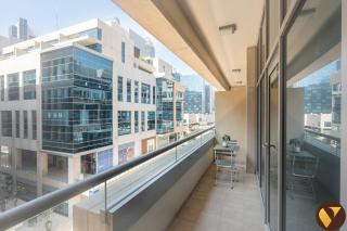 Vogue Vacation Homes, Business Bay - Bay Square Close to Downtown, Burj Khalifa and Dubai Mall, Studio Apartment with Balcony and City View, Access to all Amenities - 2