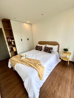 Common Living Ekkamai - 2