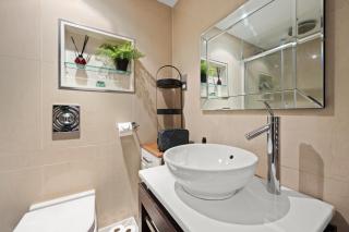Mayfair 3bedr 3batr 1,405sqft balcony AC - 9