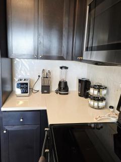 Central Frisco Vibes 1 BR Apart With POOL & GYM - 2