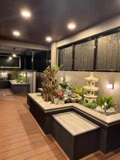 Luxe House of Zs - 7