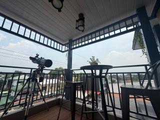 Luxe House of Zs - 1