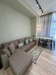 Luxury one-bedroom apartment at Sea Breeze Resort - 0