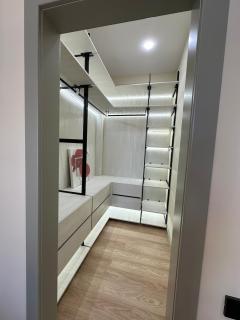 Luxury one-bedroom apartment at Sea Breeze Resort - 4