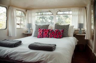The Brandy Bus, Glamping In a Quiet Paradise - 8