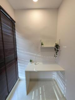 Modern Hill-View Studio - Work-Friendly - Pashan - 2