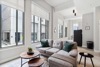 Spacious 2BR CozySuites OTR Downtown #13 - 0