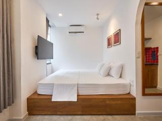 DIAMOND Matrix One in Heart of District 1-Luxury Living-Coffee Shop Above - 5