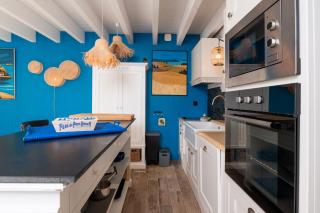 La Maison bleue Domainedecolomban - 6