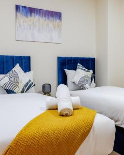 Comfy Apartments in Queensway - 3