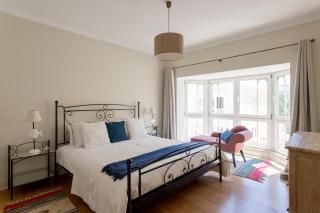 Royal Hideaway Estoril 2BR Pool Retreat - 8