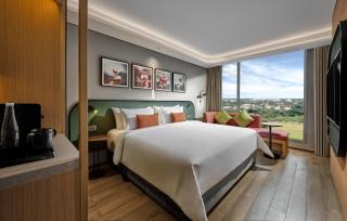 ARTOTEL Living World Kota Wisata - 3