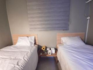 영스테이 Young Stay #Korea Foreign Language University 1 mins #Kyung Hee Universiy 10mins # HUFS STATION 10mins #HOEGI STATION16 mins #Kyung Hee Universiy Medical Center 20mins #DDP 33mins #Jongno 29mins #Hyehwa 47mins - 7