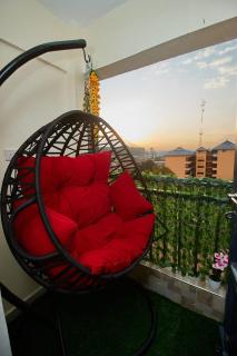 Happy Crest Airbnbs - 5
