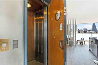 Elite Penthouse prime location - 9