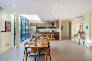 Spacious 3-storey pool villa 3BR perched on the hills - 9