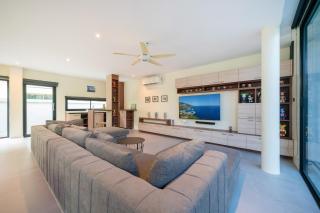 Spacious 3-storey pool villa 3BR perched on the hills - 3