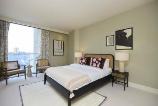 Battersea Riverside Luxury Apartment - 6