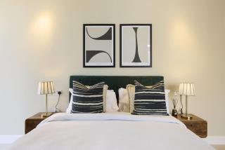 Battersea Riverside Luxury Apartment - 5