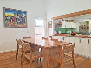 Lake Retreat Stay - 3