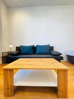 Spacious 3BR Apartment Near Kaufpark Alterlaa - 9