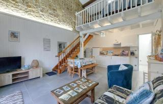 1 Bedroom Cozy Home In La-Gripperie-Saint-Sym - 3