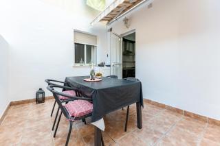 MalagaSuite Cozy 2 Bed Near Center - 1