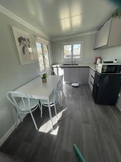 Cabin in Central Wagga - 7