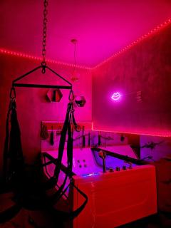 Secret love room - 3