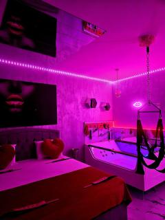 Secret love room - 2