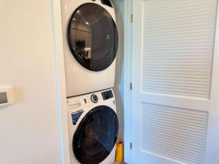 Stunning Haven with Pool Gym Parking Close to Disneyland - 1