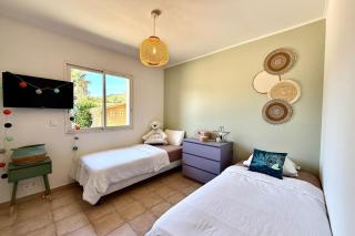 Comfortable Villa with Pool Near Cala Rossa & Pinarello Beaches - 2