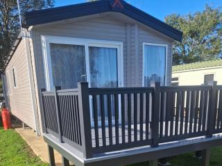 Billing Aquadrome Holiday Park Fishing Lakes - 0