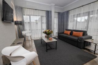 The Gray Luxury Apartments - 6