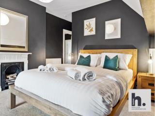 FREE Parking - Dog Friendly - Relocating - LT - 1