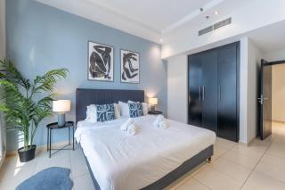 Luxury 3BR Dubai Marina Sea & Ain Dubai View - 9