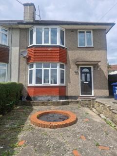 Modern 3-Bd Home near Brent X with 2 Parking spaces - 1